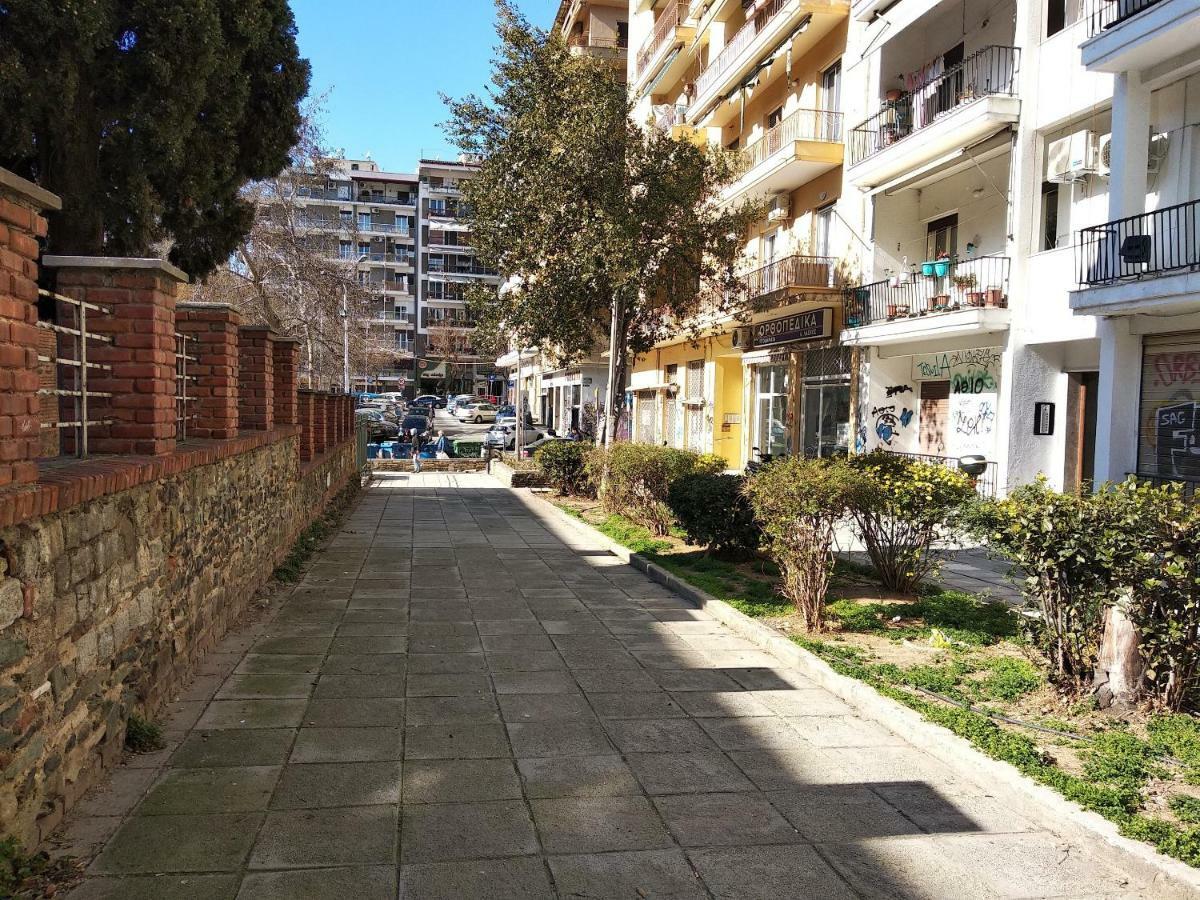 Metro Apartment Thessaloniki Exterior foto