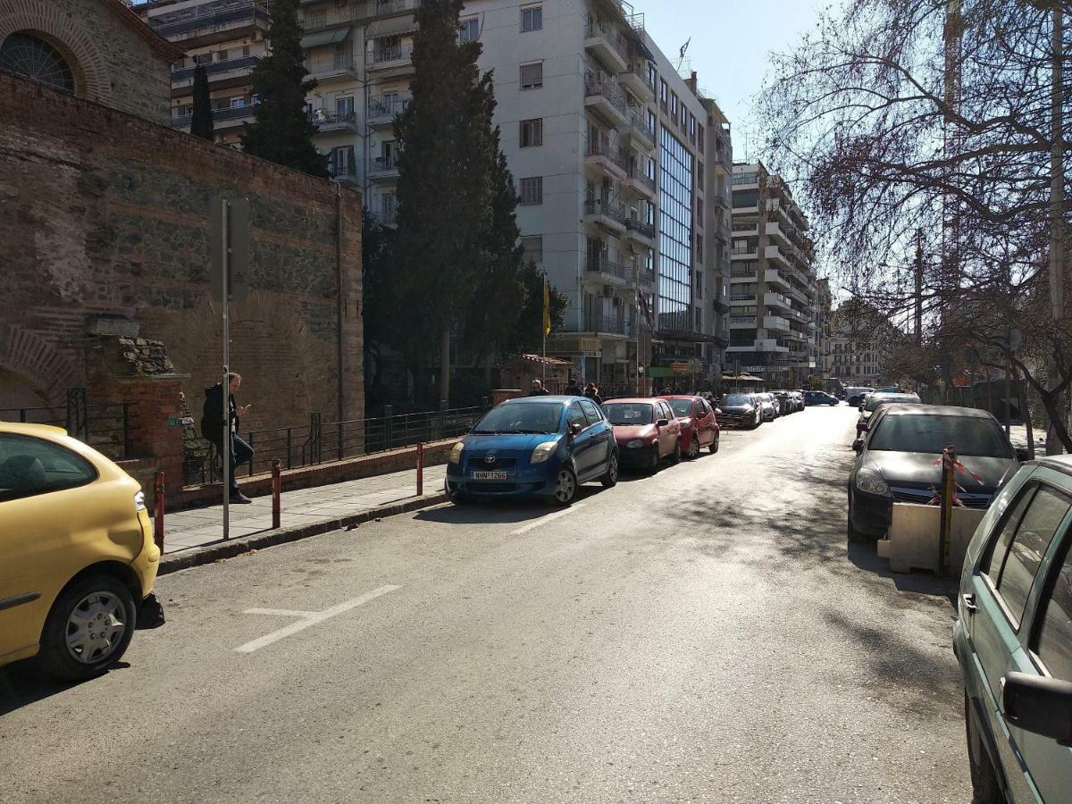 Metro Apartment Thessaloniki Exterior foto